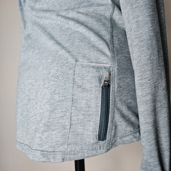 Nike Running Women's Dri-Fit Hooded Long-sleeved Pullover Shirt, Small - Picture 5 of 16